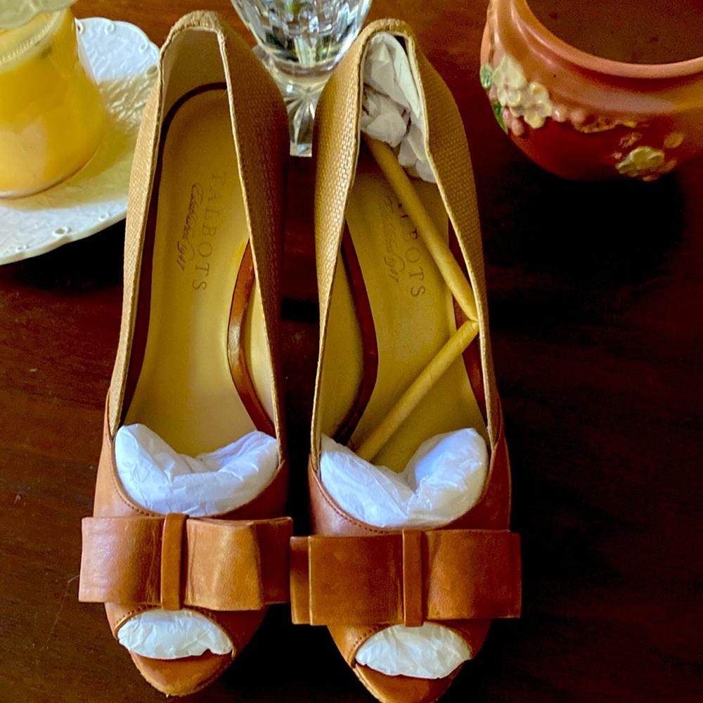 Talbots spring / summer heels. A must have!